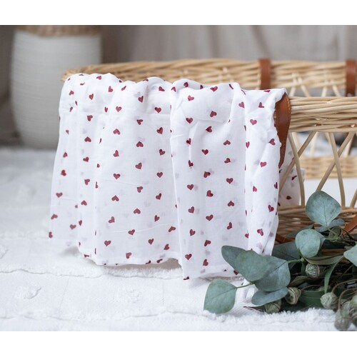 WHITE MUSLIN WITH RED HEARTS